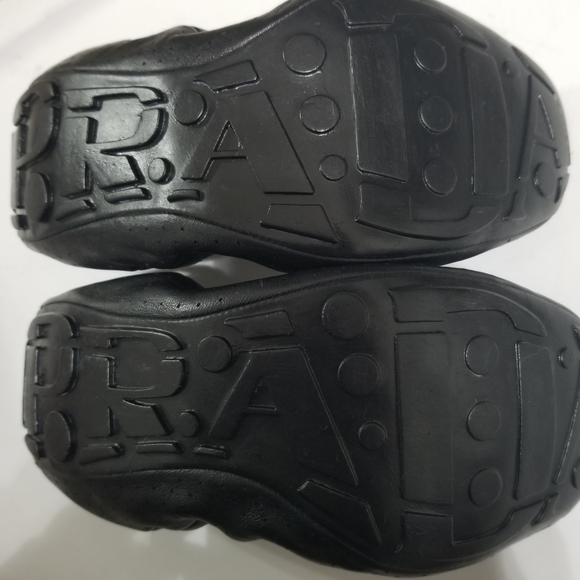 PRADA SIZE 39 BLACK PERFORATED LEATHER BALLET SCRUNCH FLAT - Picture 7 of 8